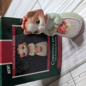 Hallmark 1989 Christmas Kitty Fine Porcelain Ornament Collector's Series Vintage